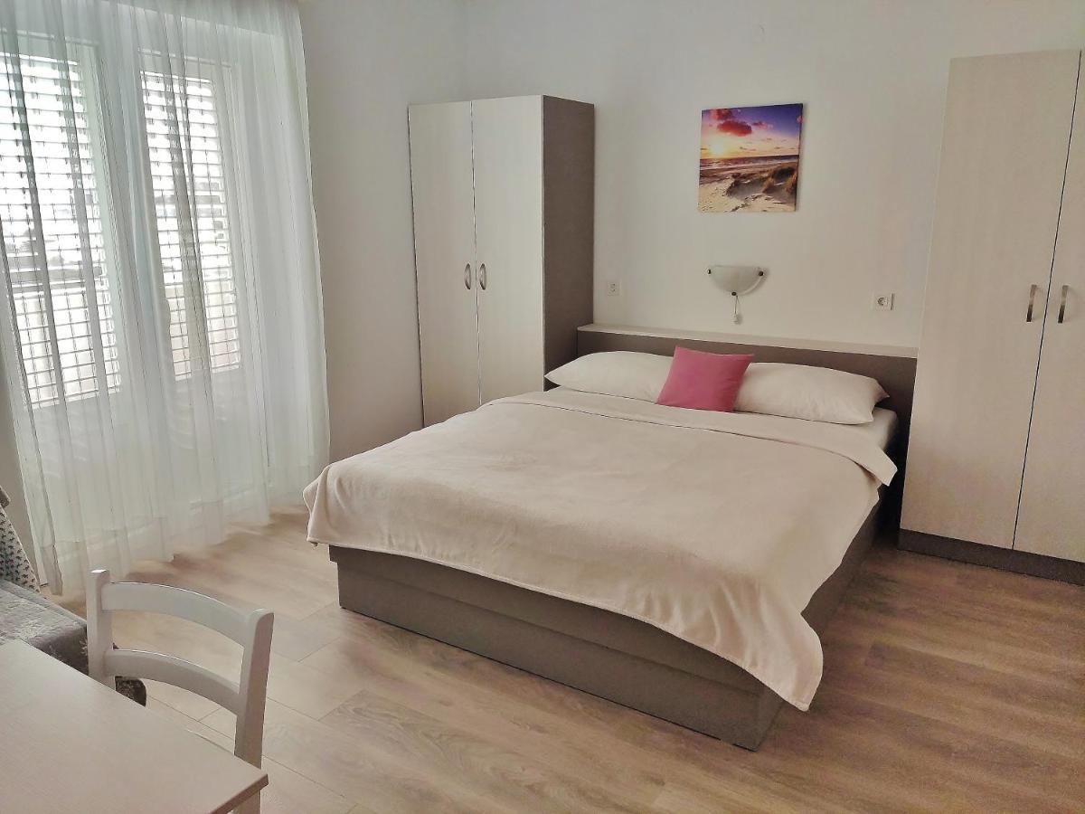 Apartments Padovan 209 Раб Экстерьер фото